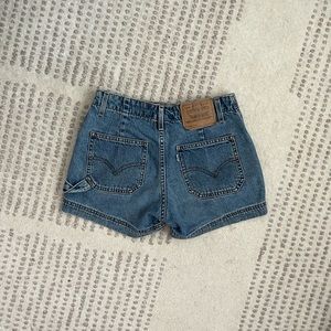 Vintage cargo denim Levi’s Jr shorts